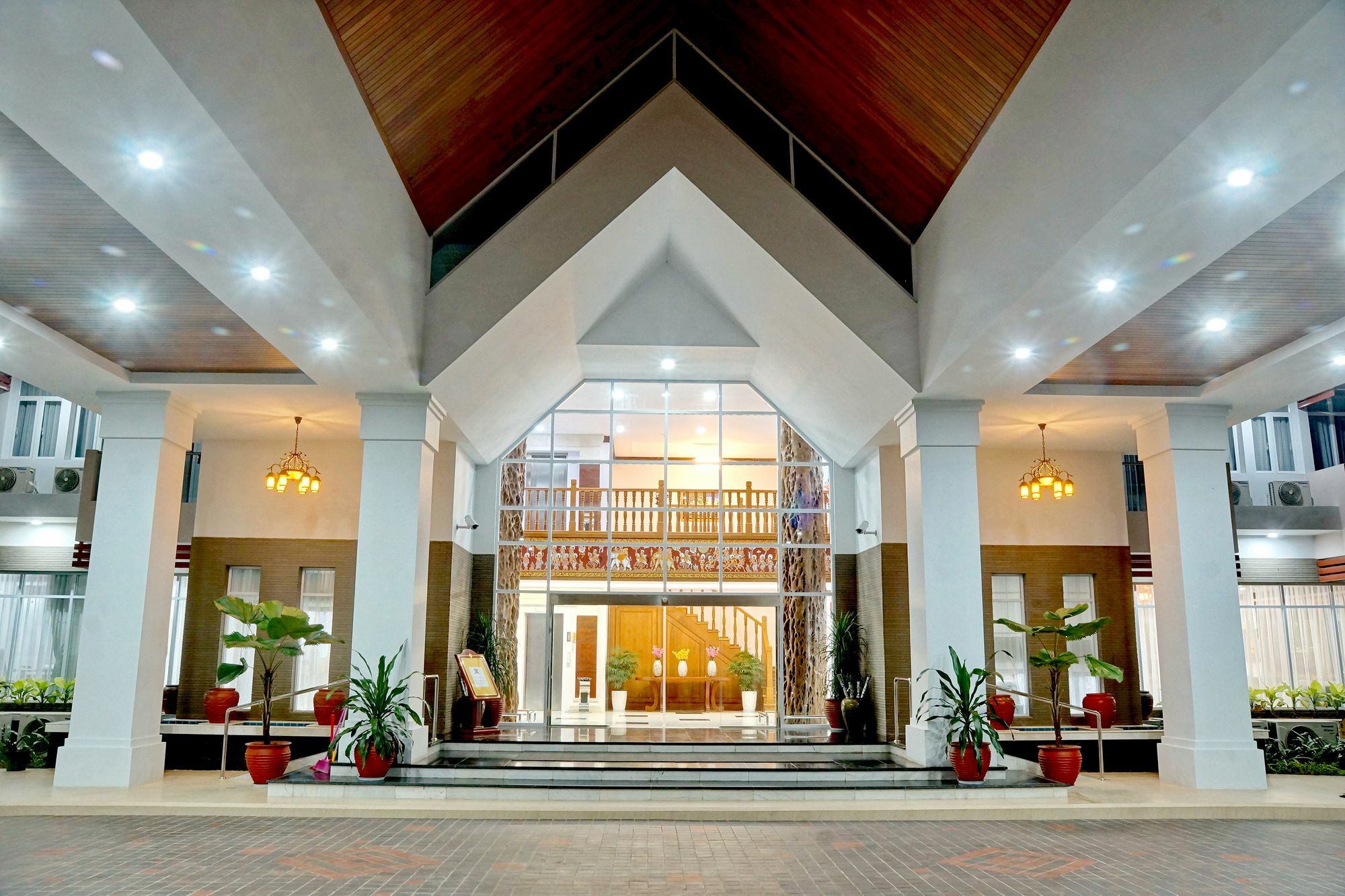 The Regency Hotel Bagan Dış mekan fotoğraf